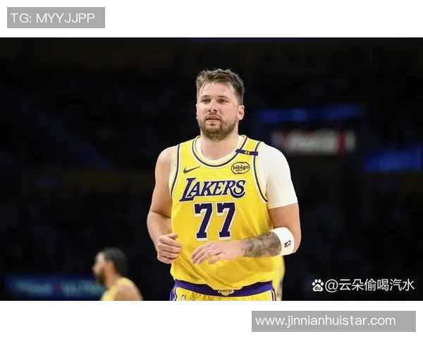 阿里纳斯称詹姆斯现为东契奇的定点投手预计还能继续征战两年